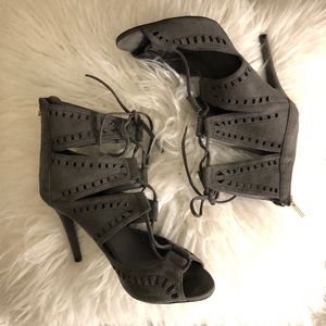 🚫SOLD🚫 Zigi Soho Gladiator Heels